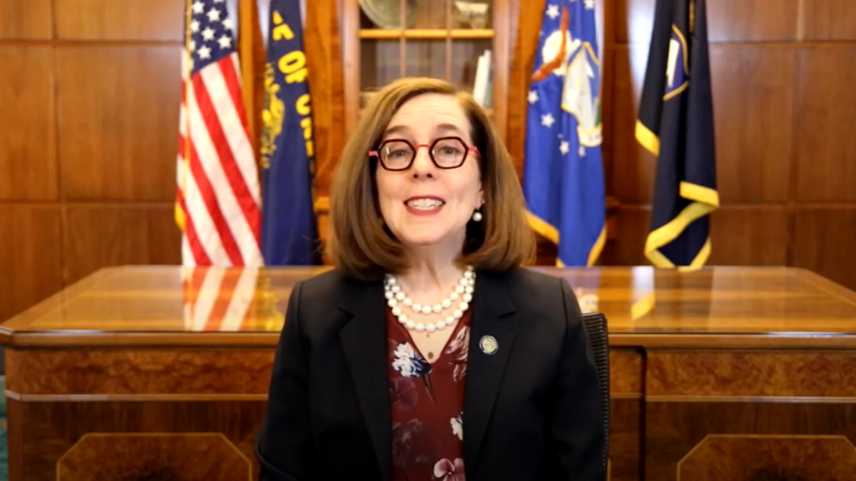 Oregon actualiza los lineamientos para el uso de cubrebocas y el distanciamiento físico para personas completamente vacunadas