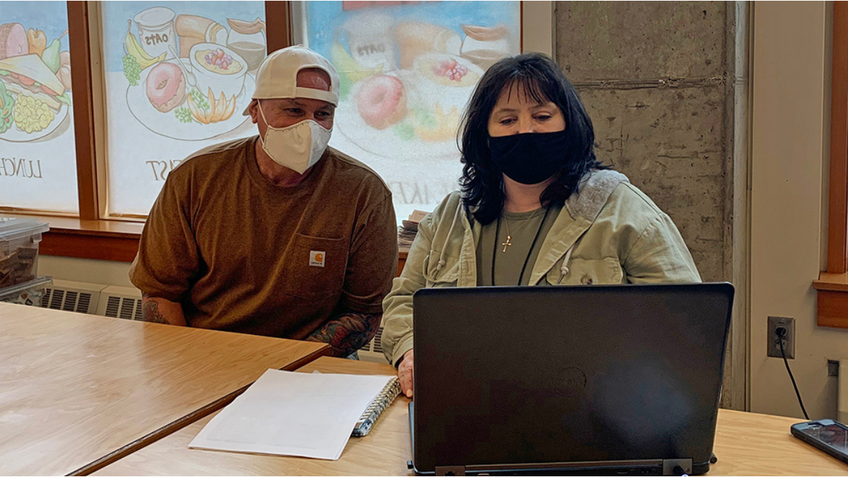 Peer support helps people experiencing homelessness overcome vaccine hesitancy