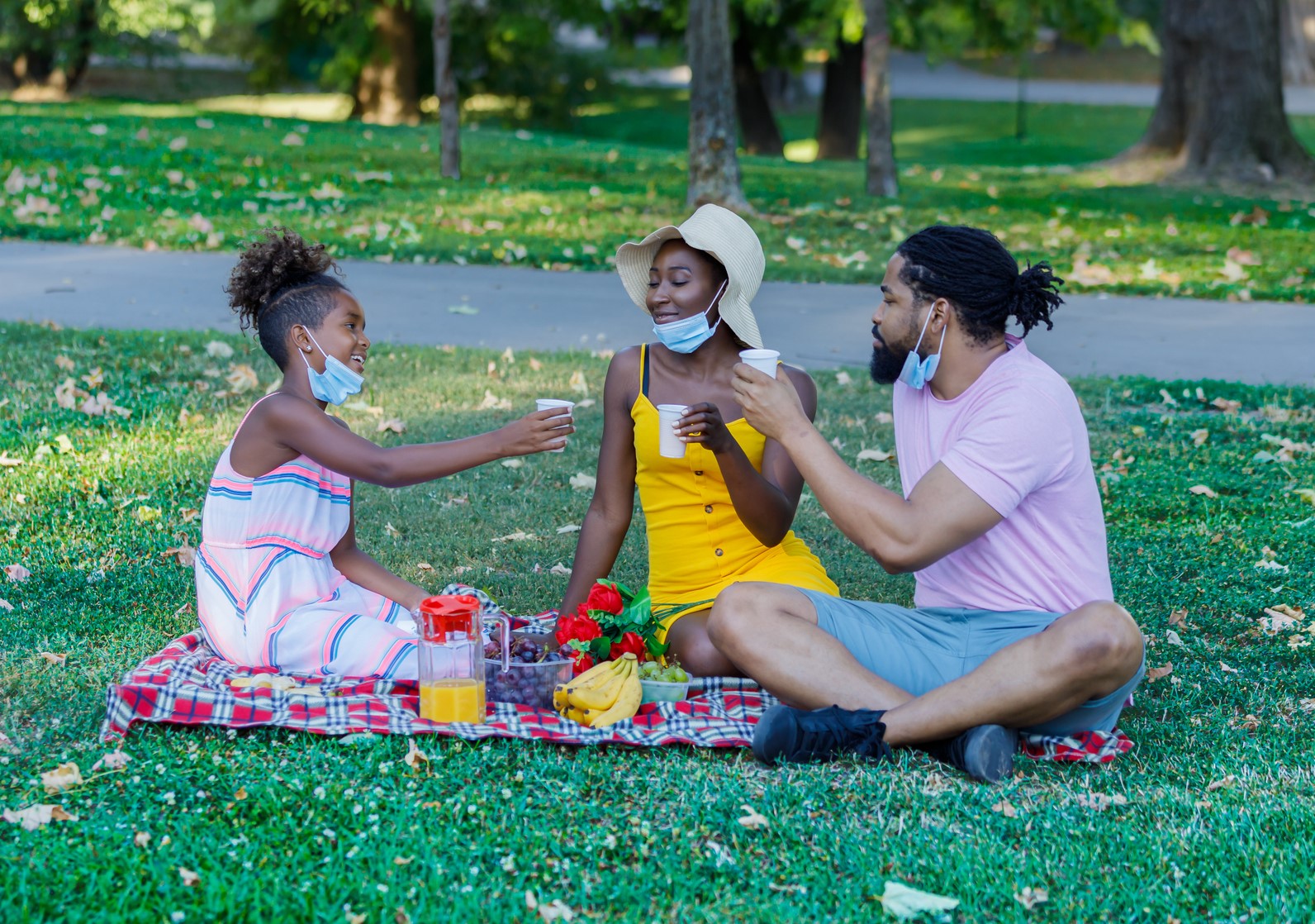 Navegando por la seguridad de las actividades diarias en un mundo COVID-19