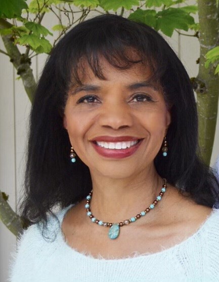 Mujer de Portland es galardonada por vacunar, educar y alimentar a inmigrantes y refugiados