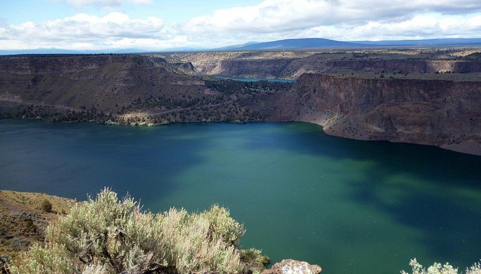 Lake Billy Chinook harmful algae bloom: Stay safe when visiting